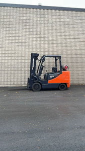 DOOSAN LPG 8000 LBS. FORKLIFT