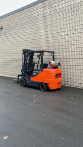 DOOSAN LPG 8000 LBS. FORKLIFT