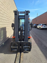 Load image into Gallery viewer, HELI DIESEL 7000 LBS. OUTDOOR FORKLIFT