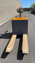 Load image into Gallery viewer, BRAND NEW ELECTRIC WALKIE 4500 LBS.