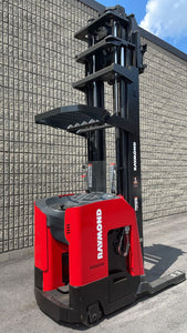 RAYMOND ELECTRIC DEEP REACH 3200 LBS.