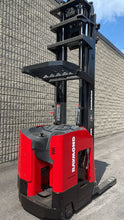 Load image into Gallery viewer, RAYMOND ELECTRIC DEEP REACH 3200 LBS.