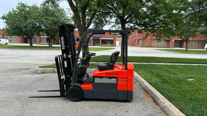 TOYOTA ELECTRIC 4000 LBS. 3 WHEELER