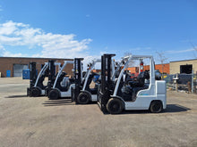 Load image into Gallery viewer, UNICARRIERS 5000 LBS. PROPANE FORKLIFT