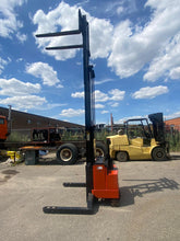 Load image into Gallery viewer, BT STACKER ELECTRIC 3000 LBS.