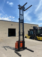 Load image into Gallery viewer, BT STACKER ELECTRIC 3000 LBS.