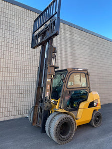 CAT DIESEL 8000 LBS. OUTDOOR DUALLY FORKLIFT WITH CAB