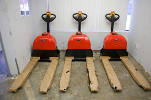 Fully Electric Pallet jack EPT15 with 3300 LBS Capacity