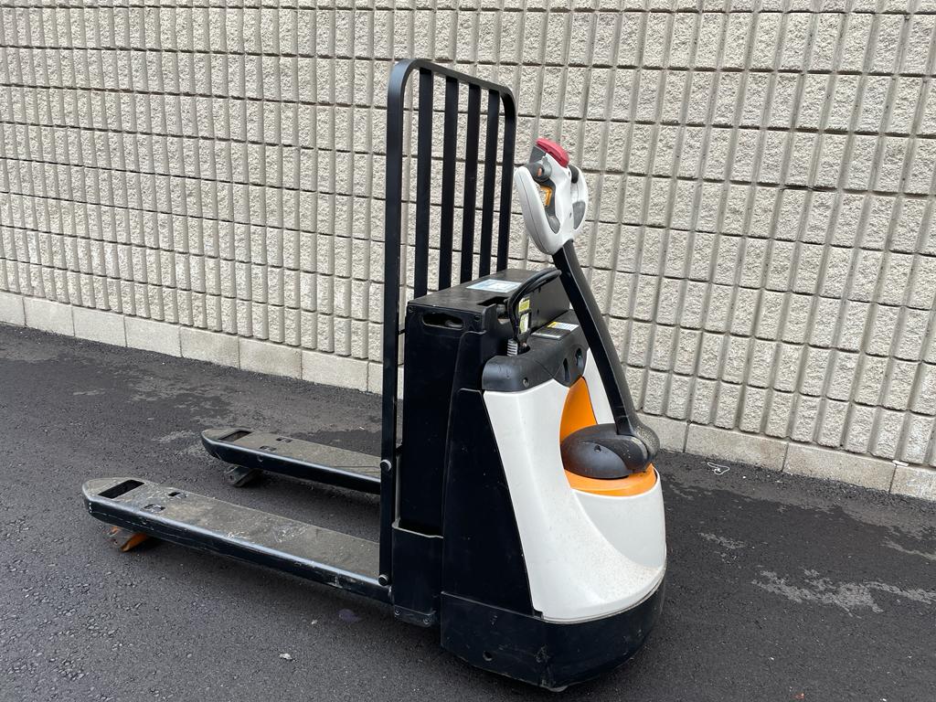 CROWN WALKIE ELECTRIC 4500 LBS.