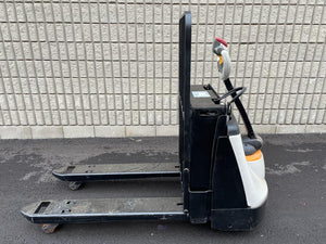 CROWN WALKIE ELECTRIC 4500 LBS.